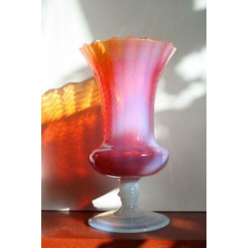 antieke opaline franse vaas art deco