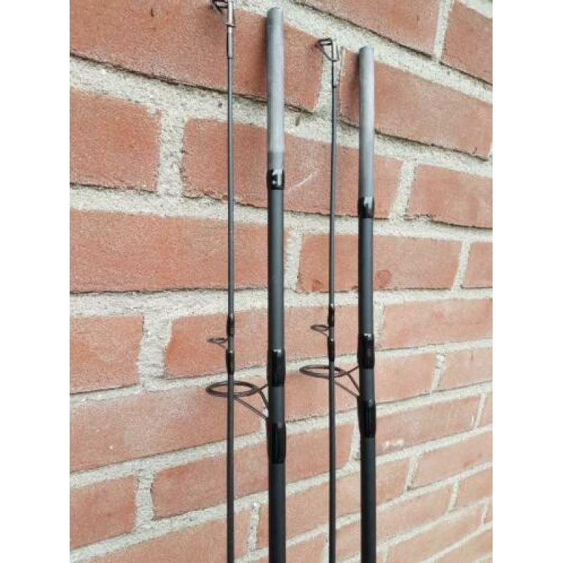 2x B-carp Power Grip 12ft 2.75lb in nieuwstaat