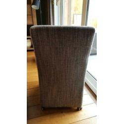 4 Eetkamerstoelen in zeer goede staat.