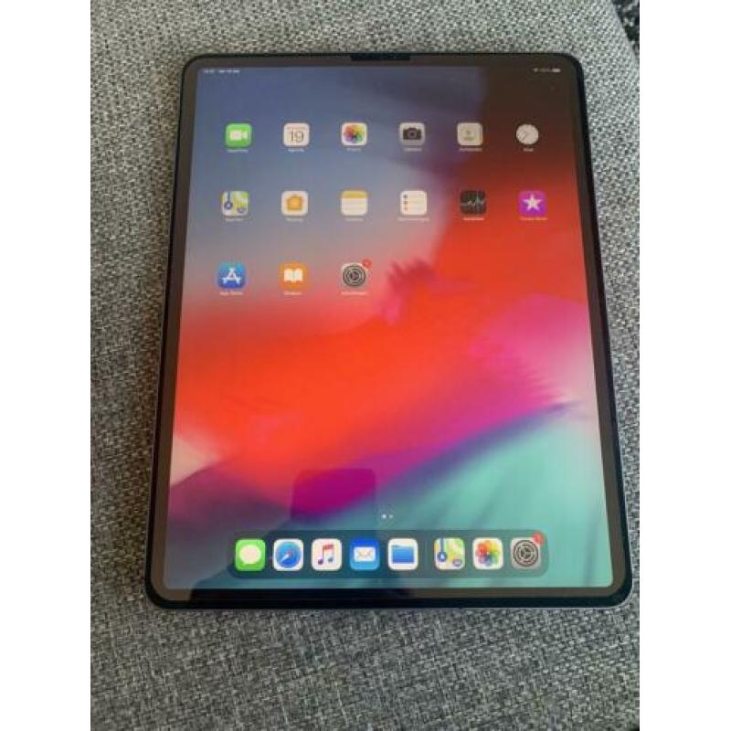 iPad Pro 12.9-inch (3rd generation) Wi-Fi + Cellular 256 GB