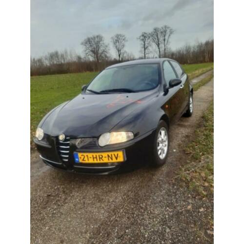 Alfa Romeo Alfa-147 1.6 T.spark 16V 88KW 5DR 2001 Zwart