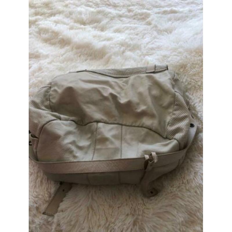 Tas