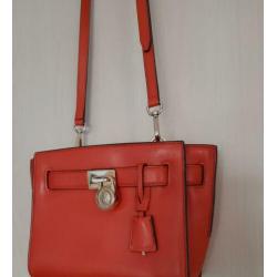 Michael Kors origineel tasje in warme oranje kleur.