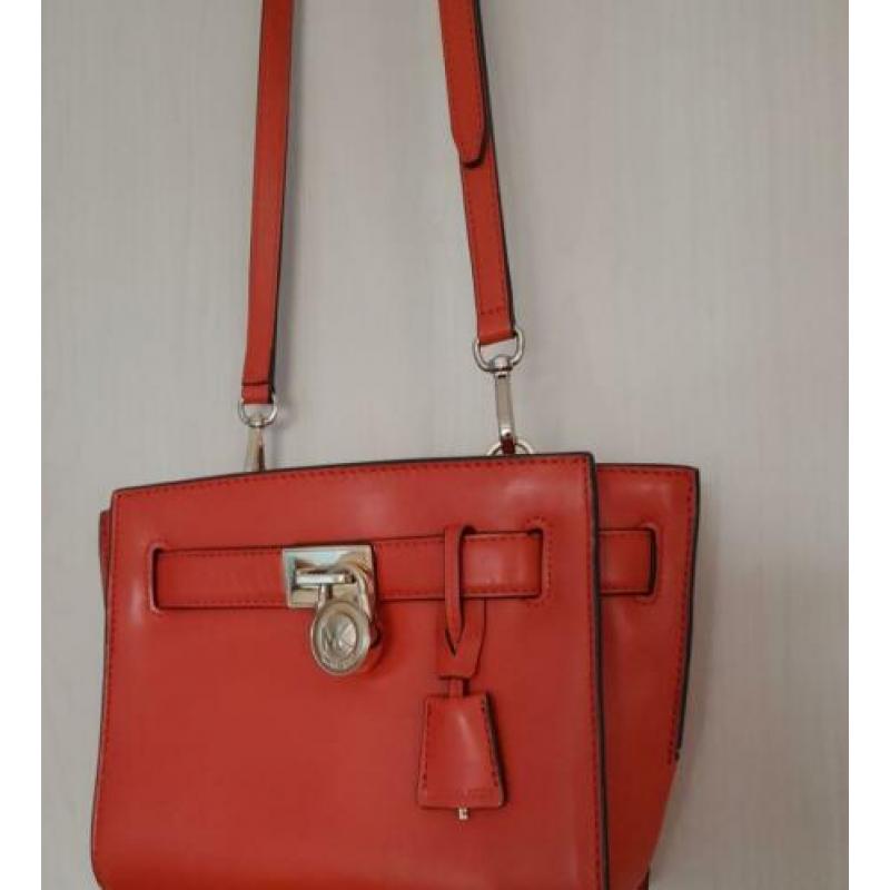 Michael Kors origineel tasje in warme oranje kleur.