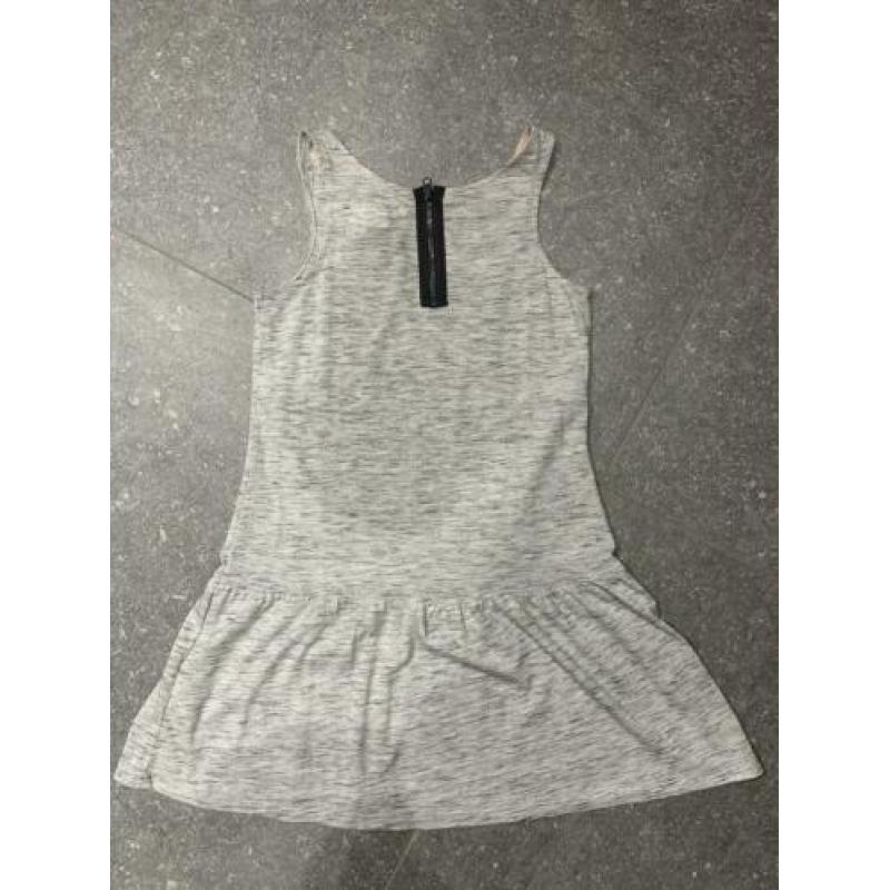Stoer jurkje grijs logg h&m 134/140
