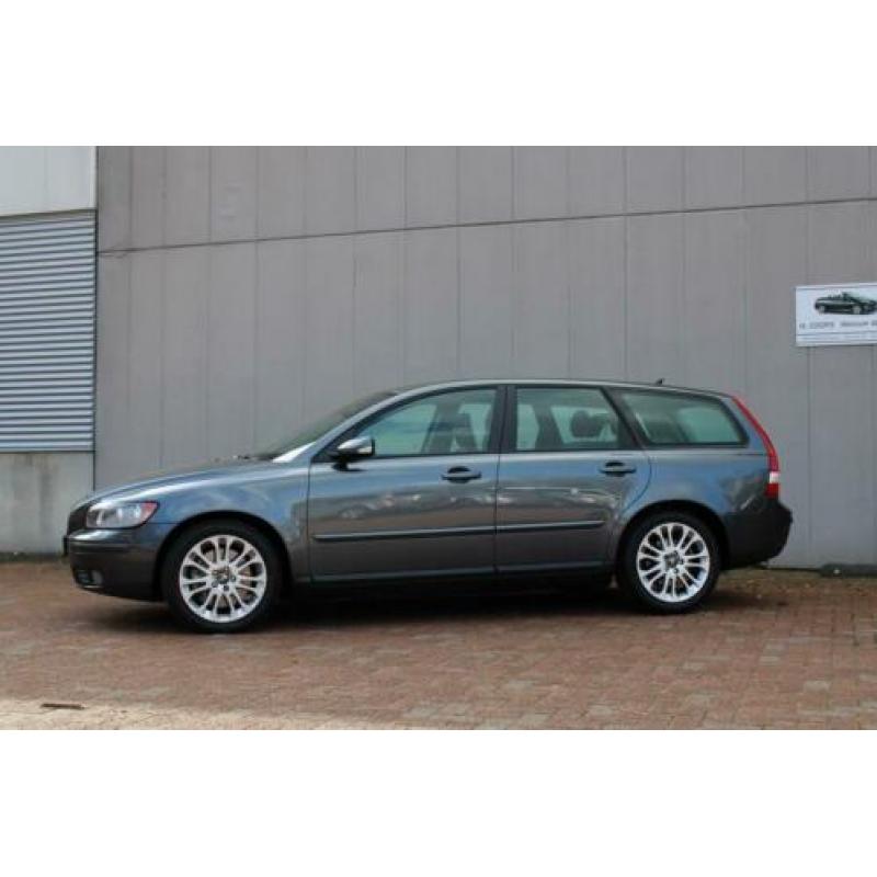 Volvo V50 2.5 T5 Summum YOUNGTIMER BTW AUTO (bj 2004)
