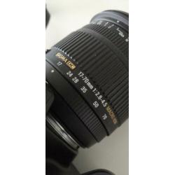 Nikon D5000 plus Sigma 17-70