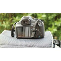 Canon 1100D met HD filmen + EF-S 18-55mm en EF 75-300mm