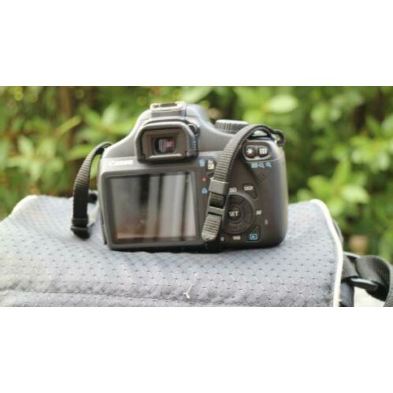 Canon 1100D met HD filmen + EF-S 18-55mm en EF 75-300mm