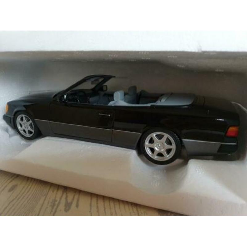 Mercedes benz 300 CE Cabriolet ,van Norev