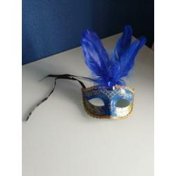 Masker gezicht blauw en goed kleur