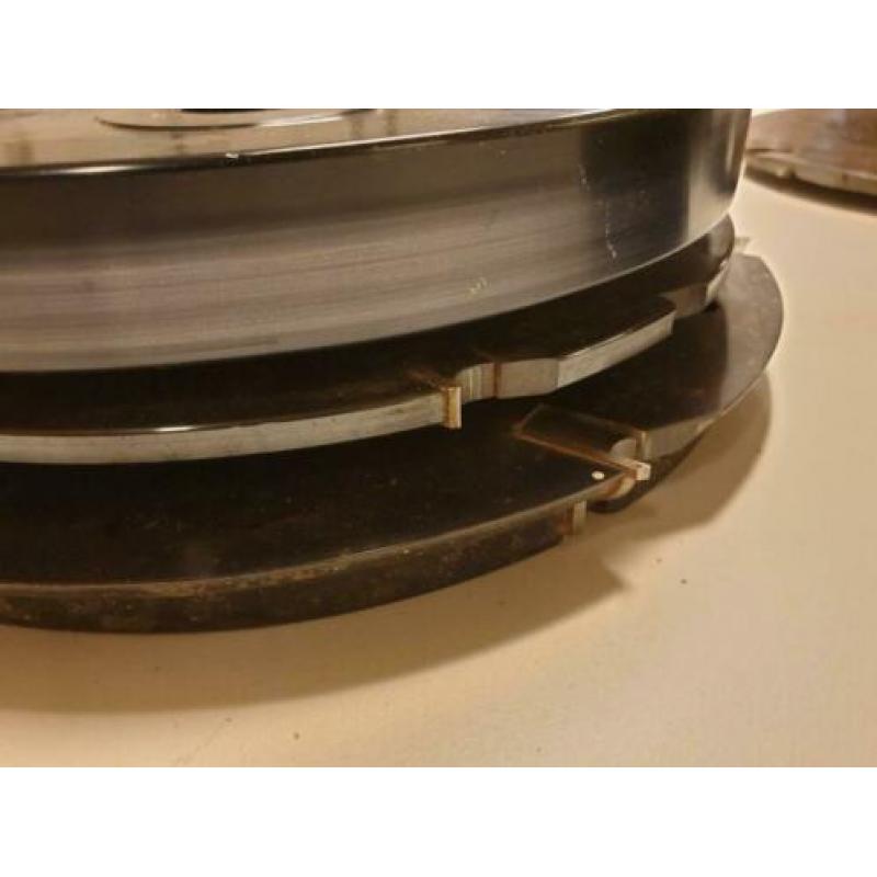 Freeskoppen ramen/deuren met kraalprofiel Duivenjager as40mm