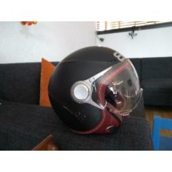Mooie helm BKR matzwart maat M