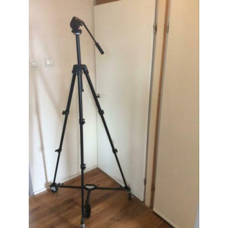 Manfrotto proffesioneler tripod + balhoofd en Cullman dolly