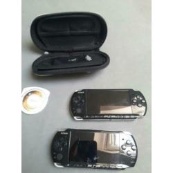 PSP 2 stuks + beshermhoes + spelletje