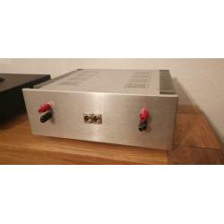 Hiraga eindversterker 2 x 55 Watt klasse A