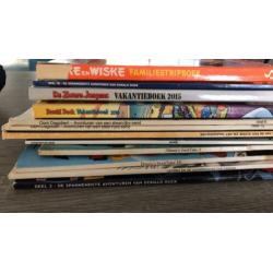 12 tijdschriften o.a. Donald Duck, Kuifje en Asterix