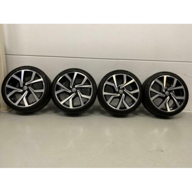 ?? VW Polo GTI Highline R-Line Brescia 18” inch 215 40 OEM