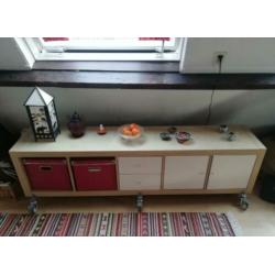 Ikea kastje