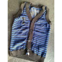 Heel mooi vestje spencer van TUMBLE 'N DRY , maatje 104