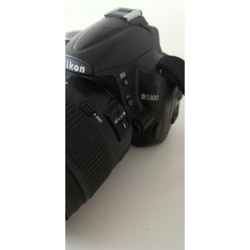 Nikon D5000 plus Sigma 17-70