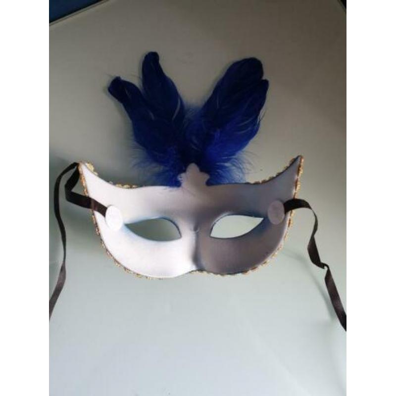 Masker gezicht blauw en goed kleur