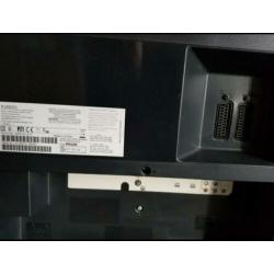 Phillips flatscreen tv zwart 42 inch