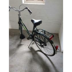 damesfiets merk locomotief met 3versnellingen 28inch
