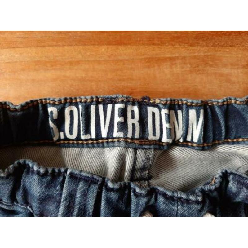 Slimfit broekjes maat 110 Sturdy en S.Oliver