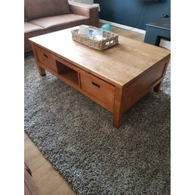Teak salontafel, sidetable, tv kastje en 2 banken