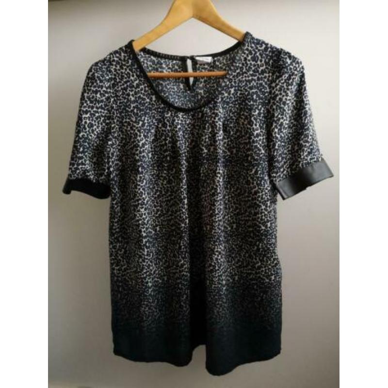 Mooie wijdvallende top, blouse leopard v Mamalicious maat S