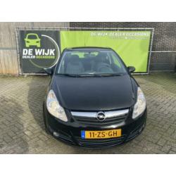 Opel Corsa 1.2-16V Cosmo AIRCO ! NAP ! NIEUWSTAAT !