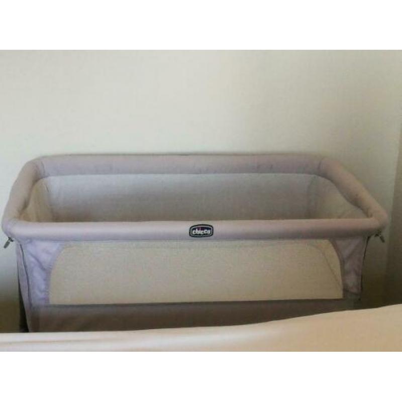 Co sleeper chicco next 2 me
