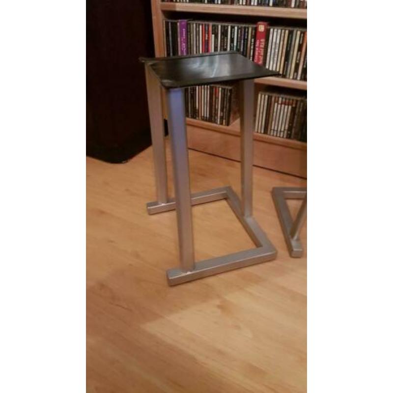 Speakerstands silver-grey
