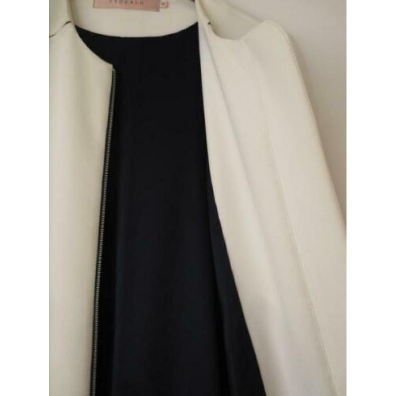 Nieuwe Esqualo Jas, maat 38 / 40 off white