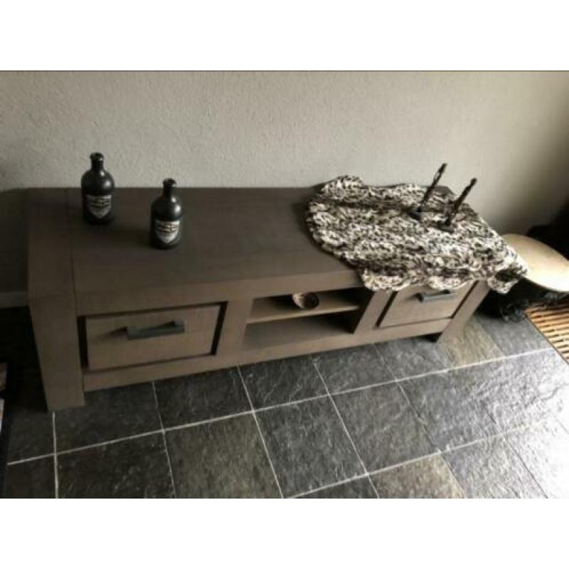 Tv meubel koffiebruin: 160x45