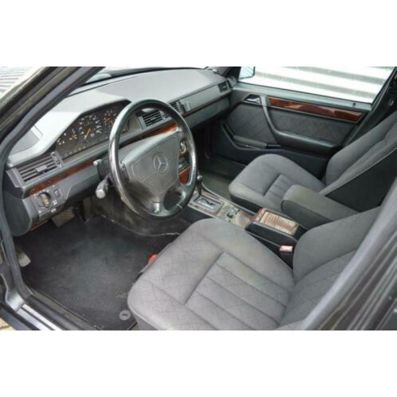 Mercedes-Benz E-klasse 300 D Elegance 24V Apk (08-07-2020) *