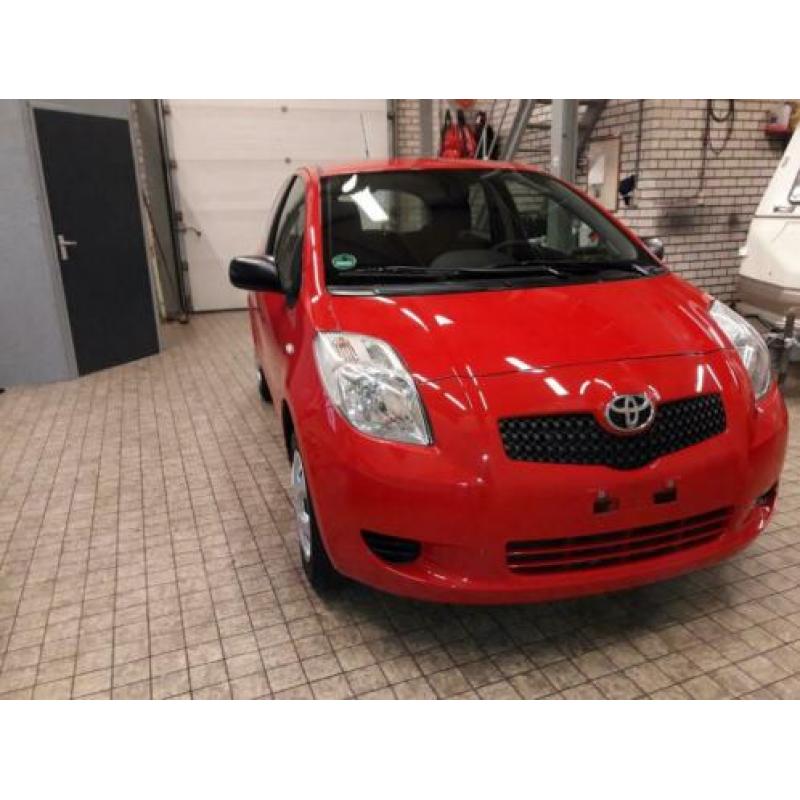 Super nette toyota yaris 2008 met 106000 km