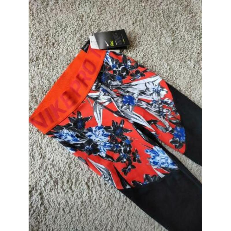 Nike Pro fitness legging maat S capri zwart met rood