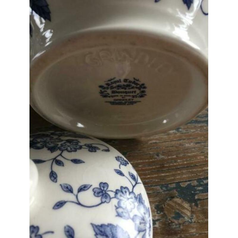 grindley royal tudor bouquet blue BLAUW WITTE THEEPOT chcs