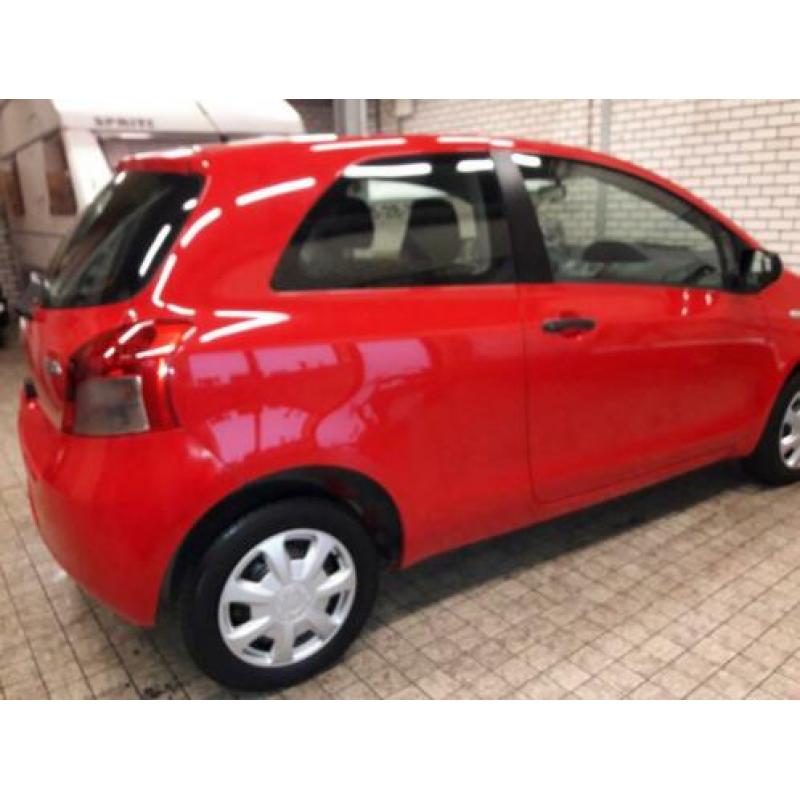 Super nette toyota yaris 2008 met 106000 km