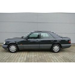 Mercedes-Benz E-klasse 300 D Elegance 24V Apk (08-07-2020) *