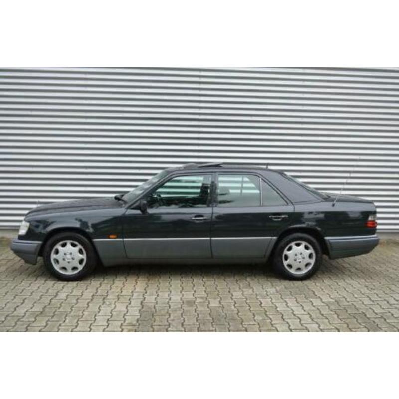 Mercedes-Benz E-klasse 300 D Elegance 24V Apk (08-07-2020) *