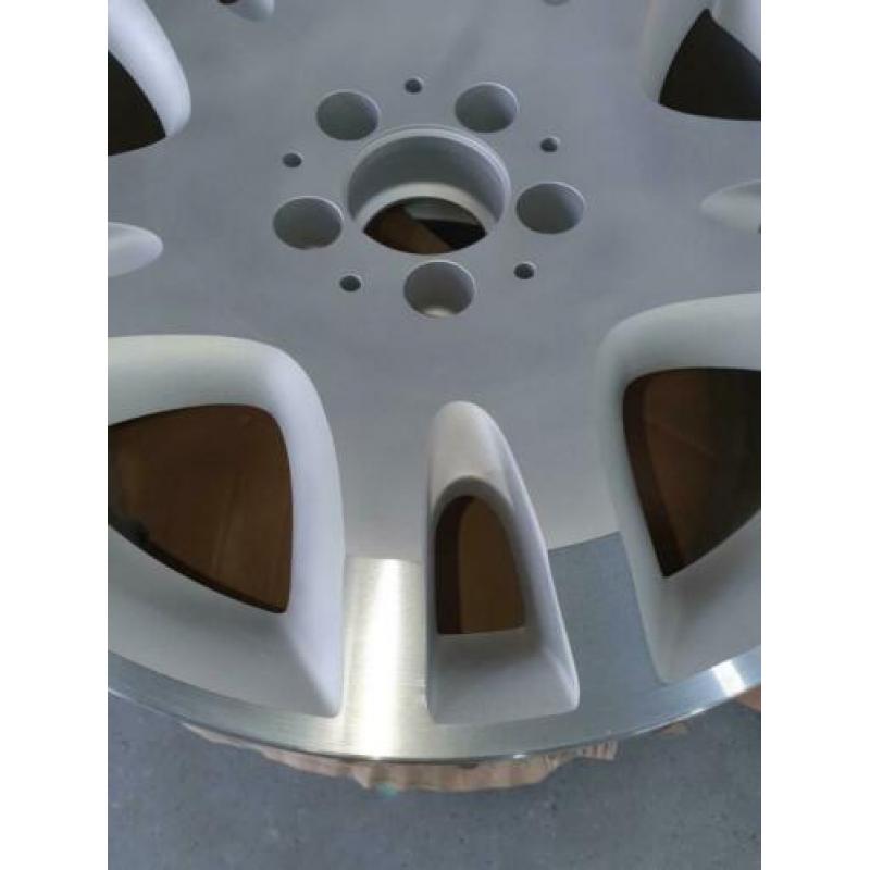 mercedes AMG velgen 17 inch in nieuw staat 5x112 ET38