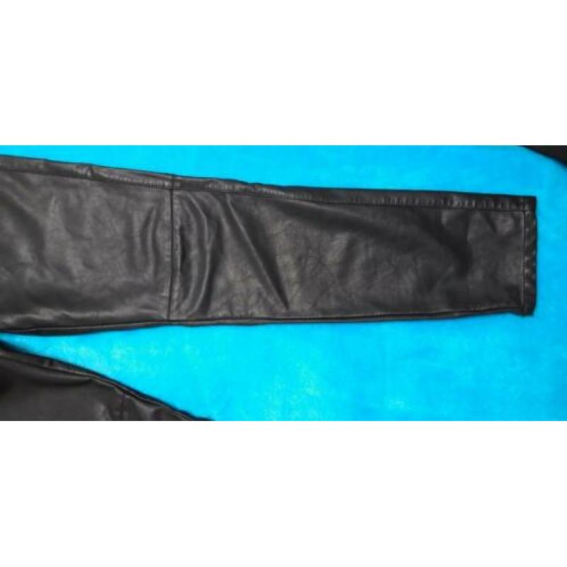 Immitatie leren broek v aan Superstar.