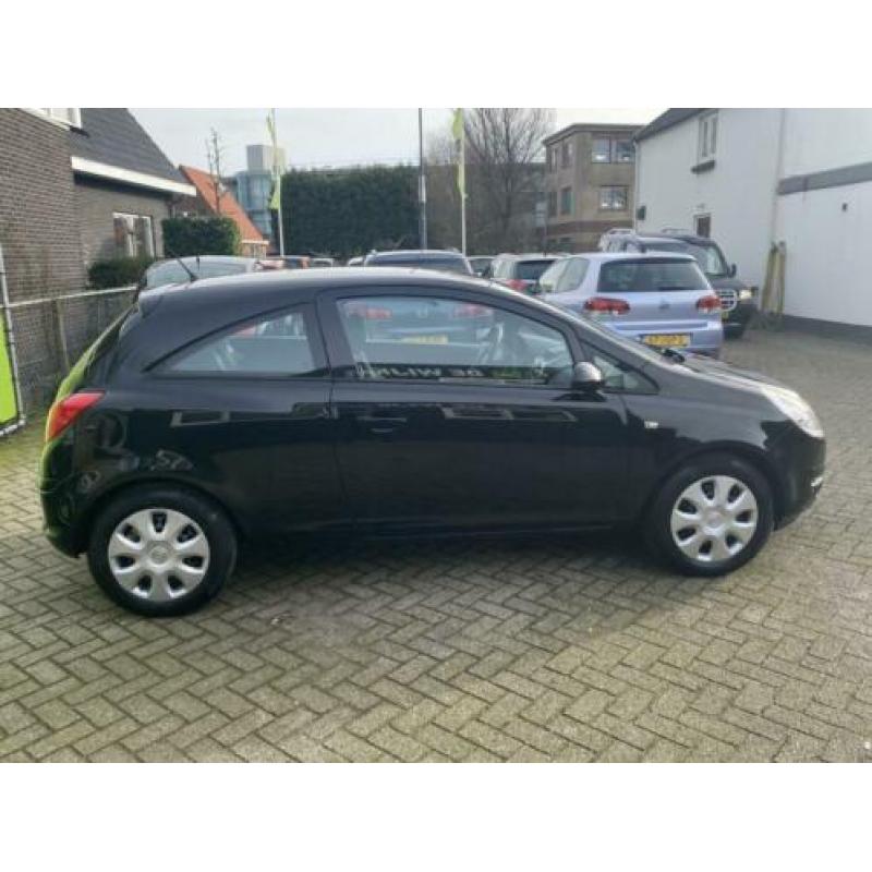Opel Corsa 1.2-16V Cosmo AIRCO ! NAP ! NIEUWSTAAT !