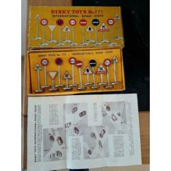 dinky toys verkeersborden lot van 3 sets boxed