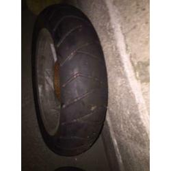 Piaggio new fly velgen plus banden