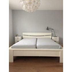 Houten bed (wit) 2 persoons/ lits-jumeaux