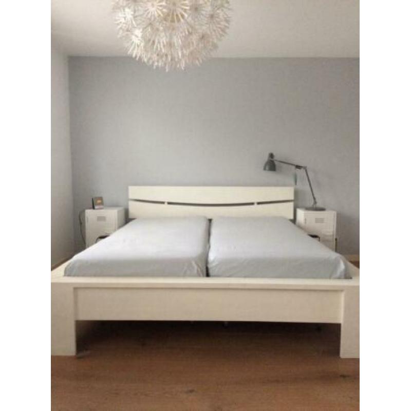Houten bed (wit) 2 persoons/ lits-jumeaux